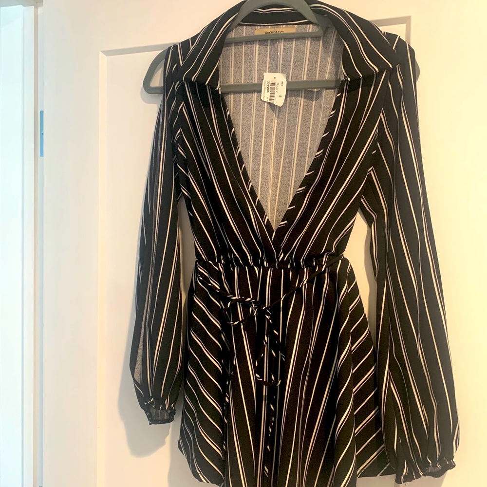 Monaco Skort stripped black and white.